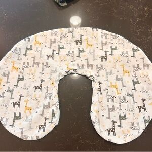 Boppy Giraffe Print Nursing Pillow Cover